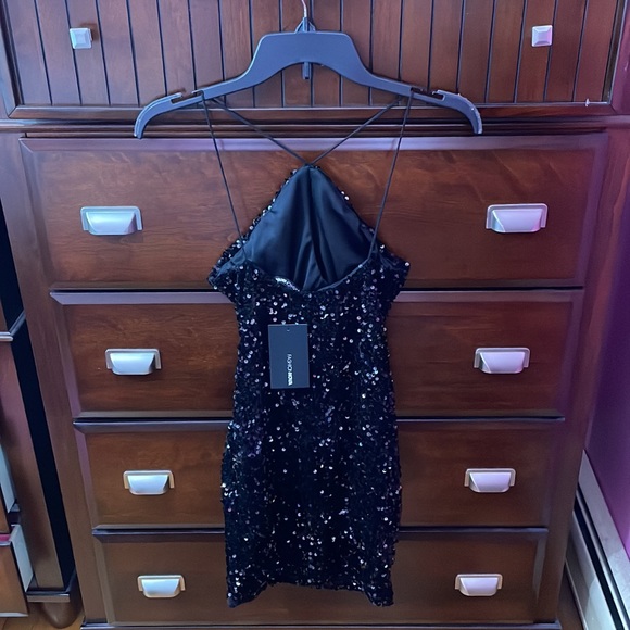 FN “Tia Sequin Mini Dress” NWT 🖤 - Picture 5 of 6